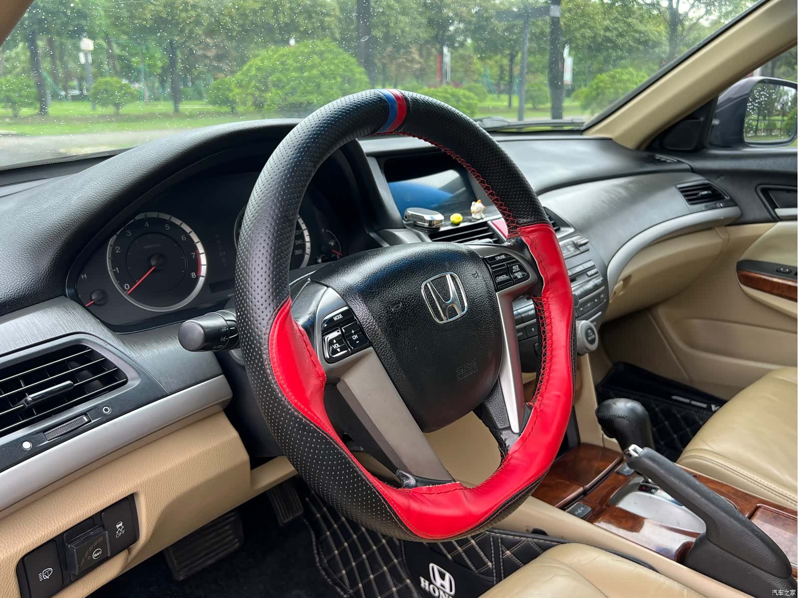 Honda Accord, 2011 16
