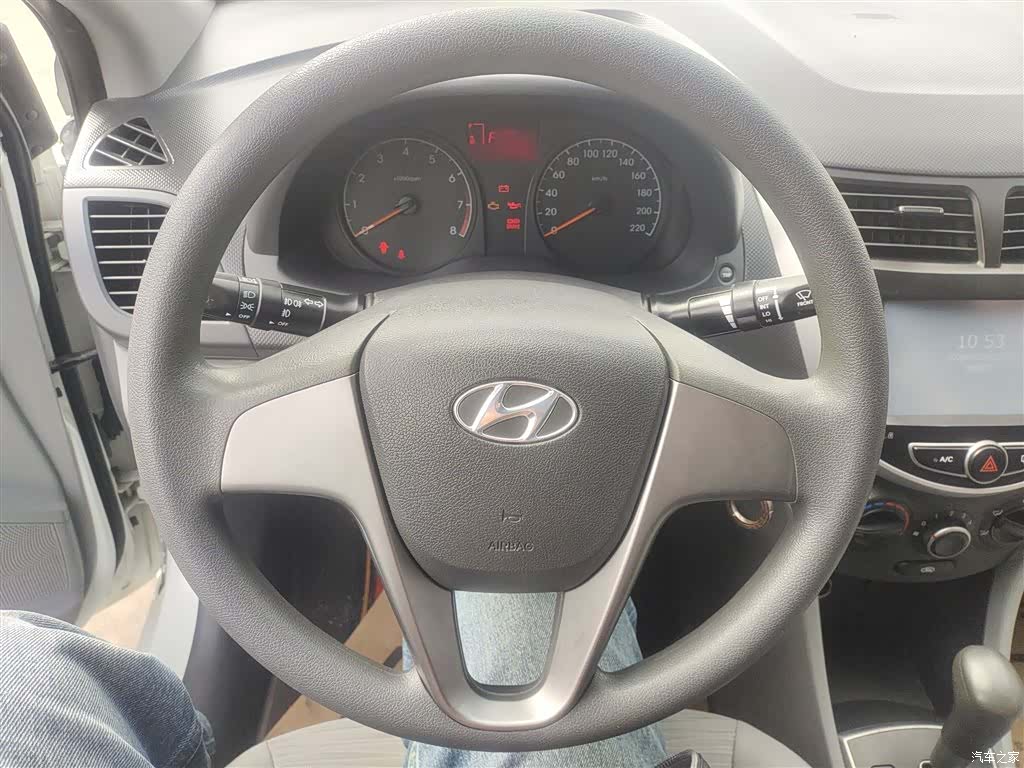Hyundai GLS, 2016 11