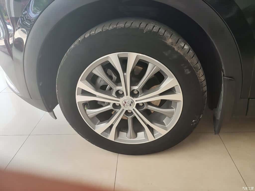 Buick Envision Plus, 2023 23