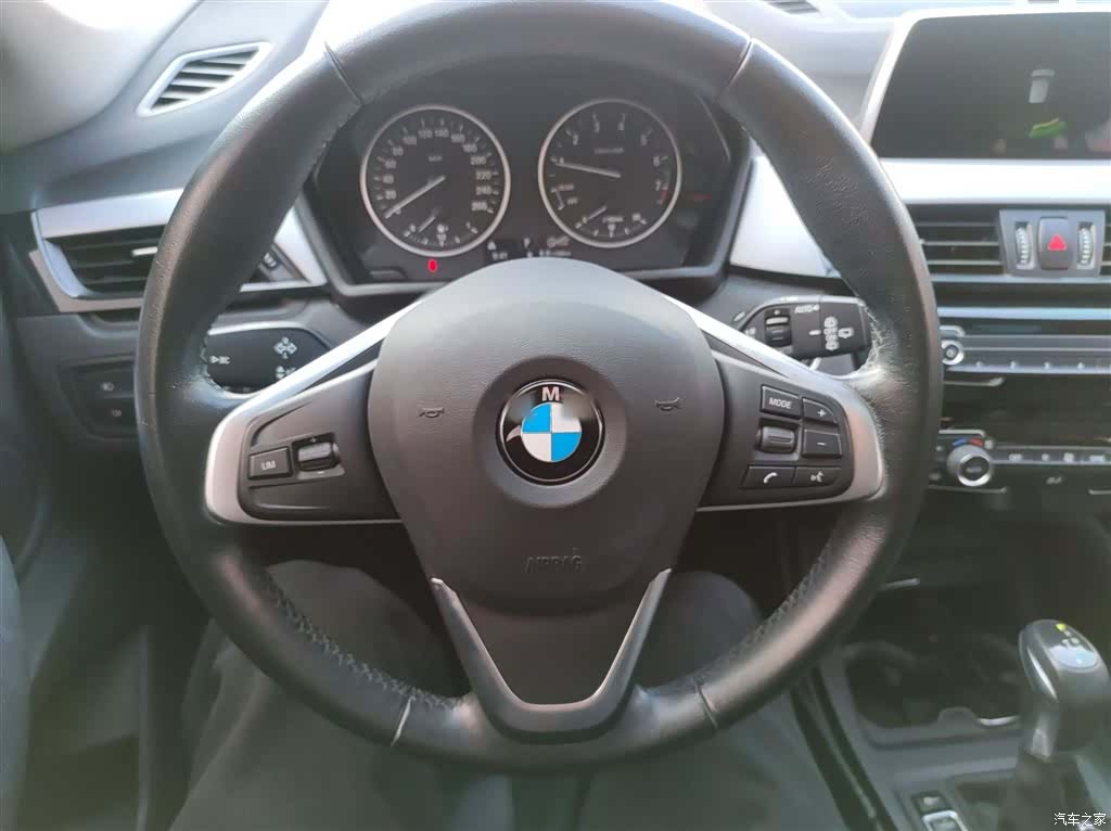 BMW X1, 2018 11