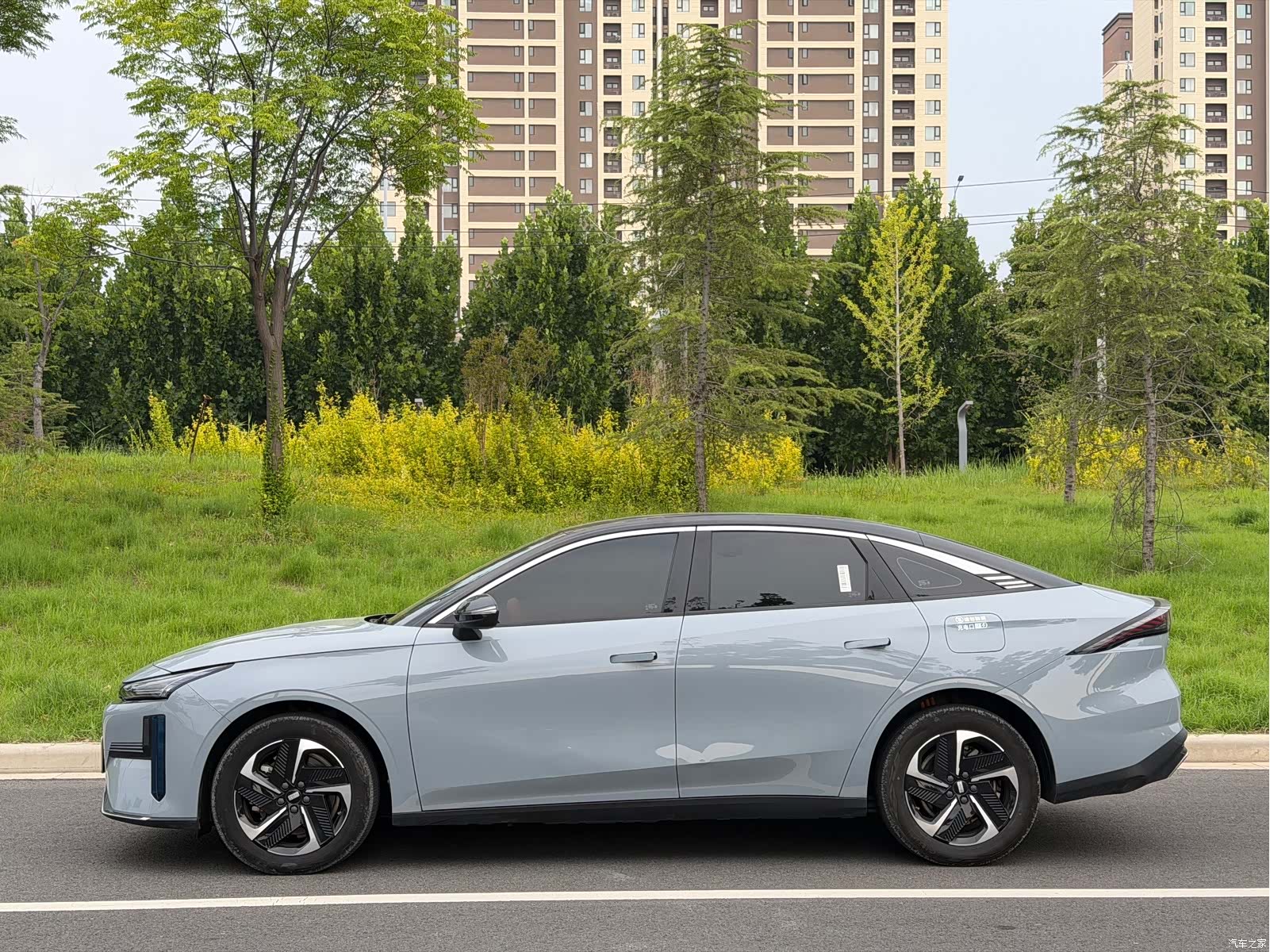 Geely Galaxy L6, 2024 3