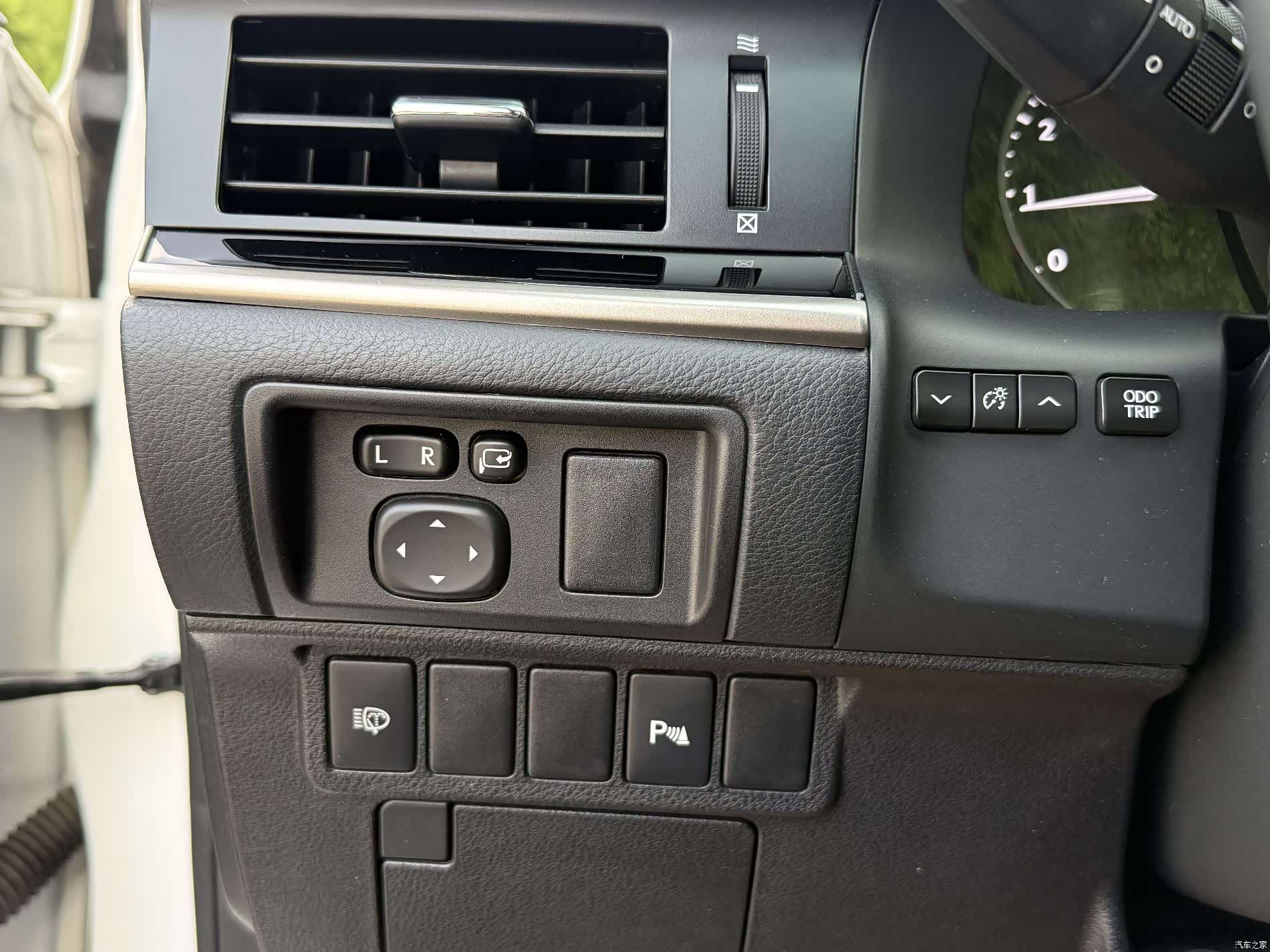 Lexus ES, 2015 19