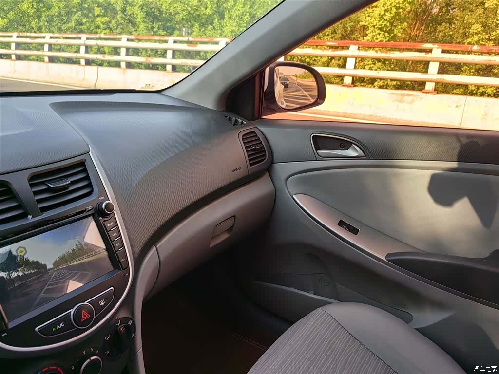 Hyundai GLS, 2017 14