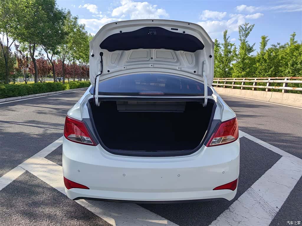 Hyundai GLS, 2017 10