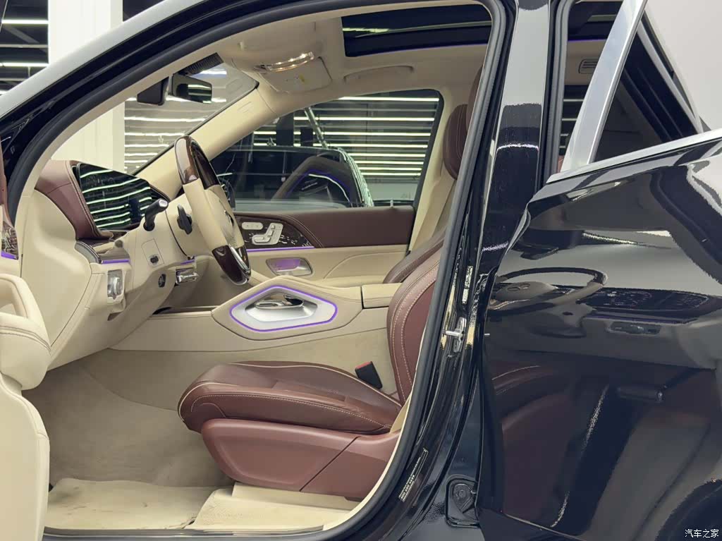Maybach GLS, 2023 6