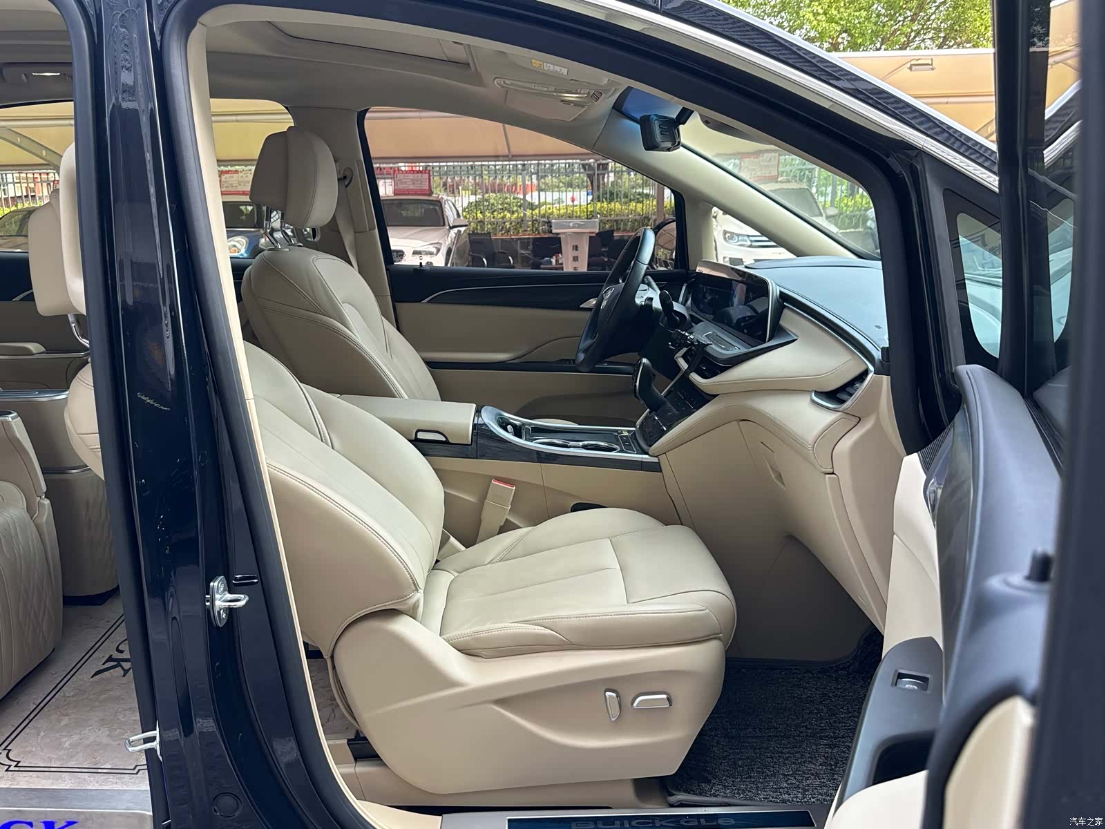 Buick GL8, 2023 17