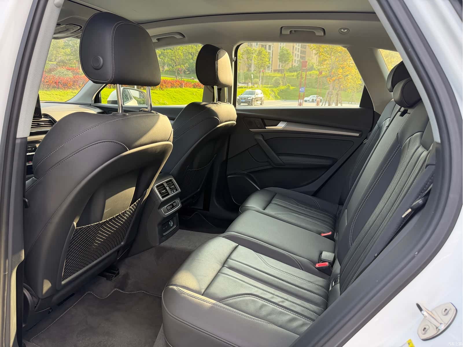 Audi Q5L, 2022 все фото