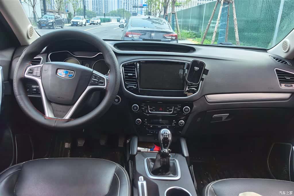 Geely X6, 2017 16