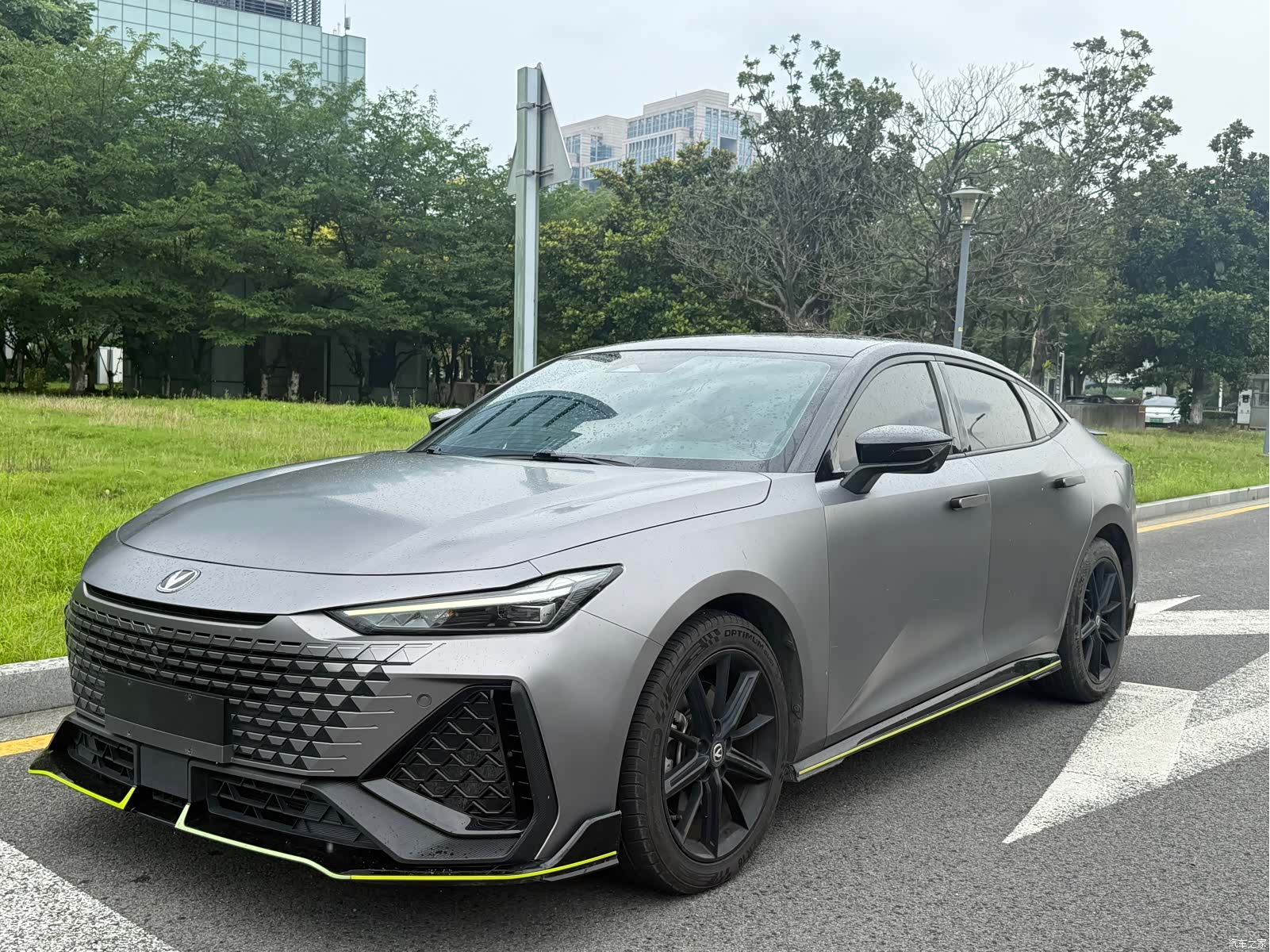 Changan UNI-V, 2023 1
