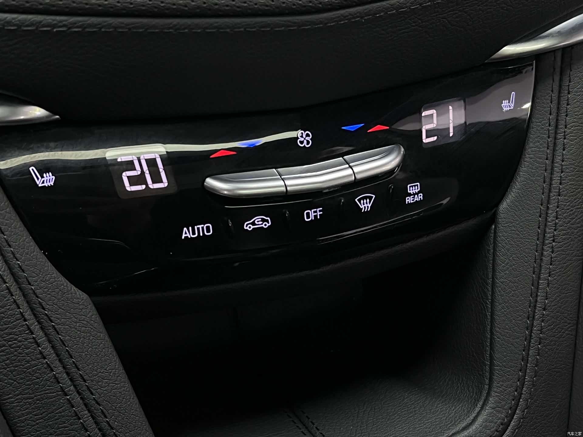 Cadillac XT5, 2022 28