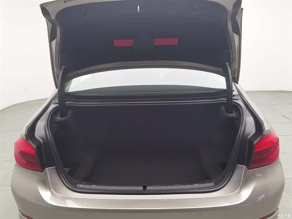 BMW 5 Series, 2018 16