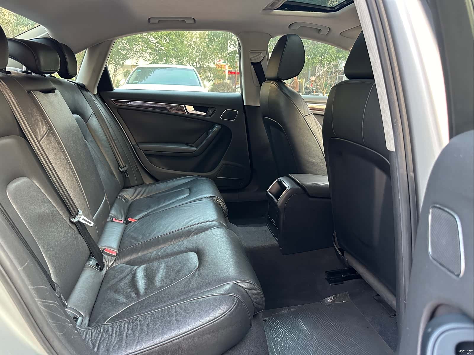 Audi A4L, 2012 16