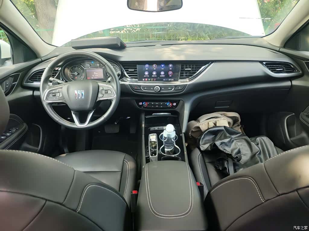 Buick Regal, 2025 10