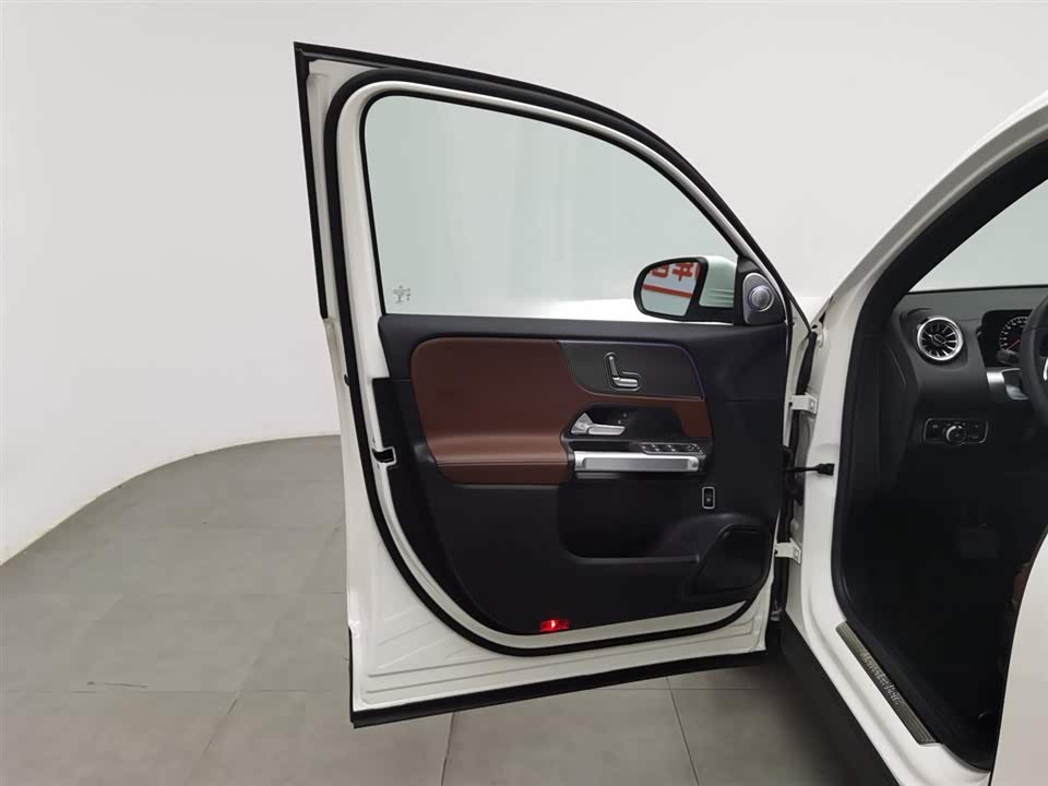 Mercedes-Benz GLB Mercedes-Benz GLB