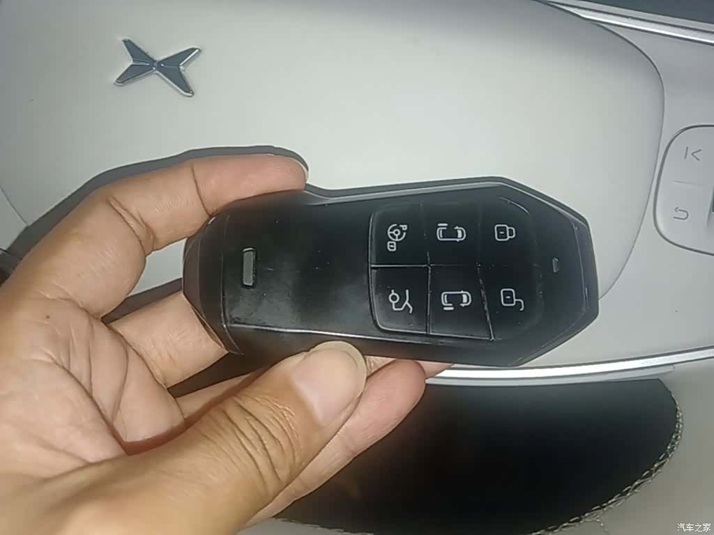 Xpeng X9, 2024 9
