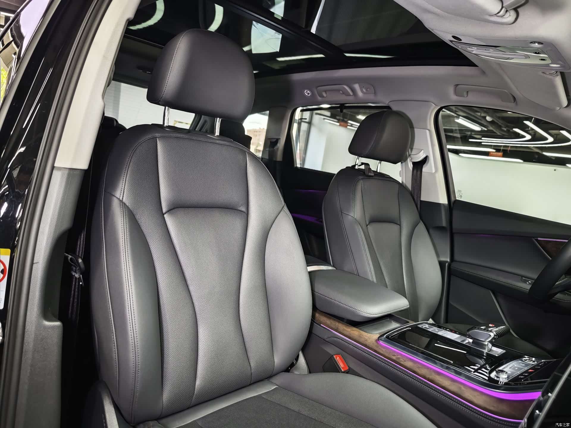 Audi Q7, 2023 13