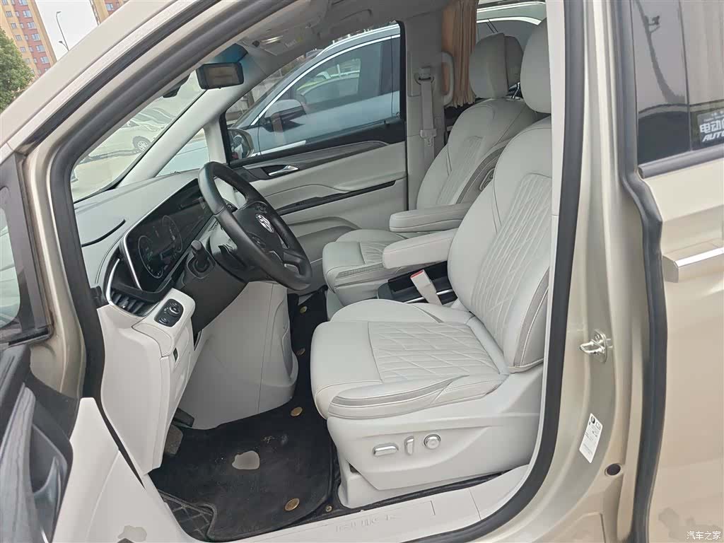 Buick GL8, 2022 11