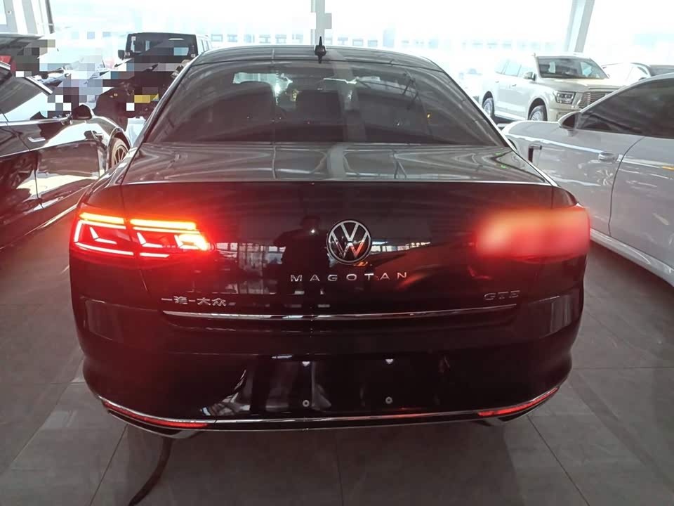 Volkswagen Magotan GTE