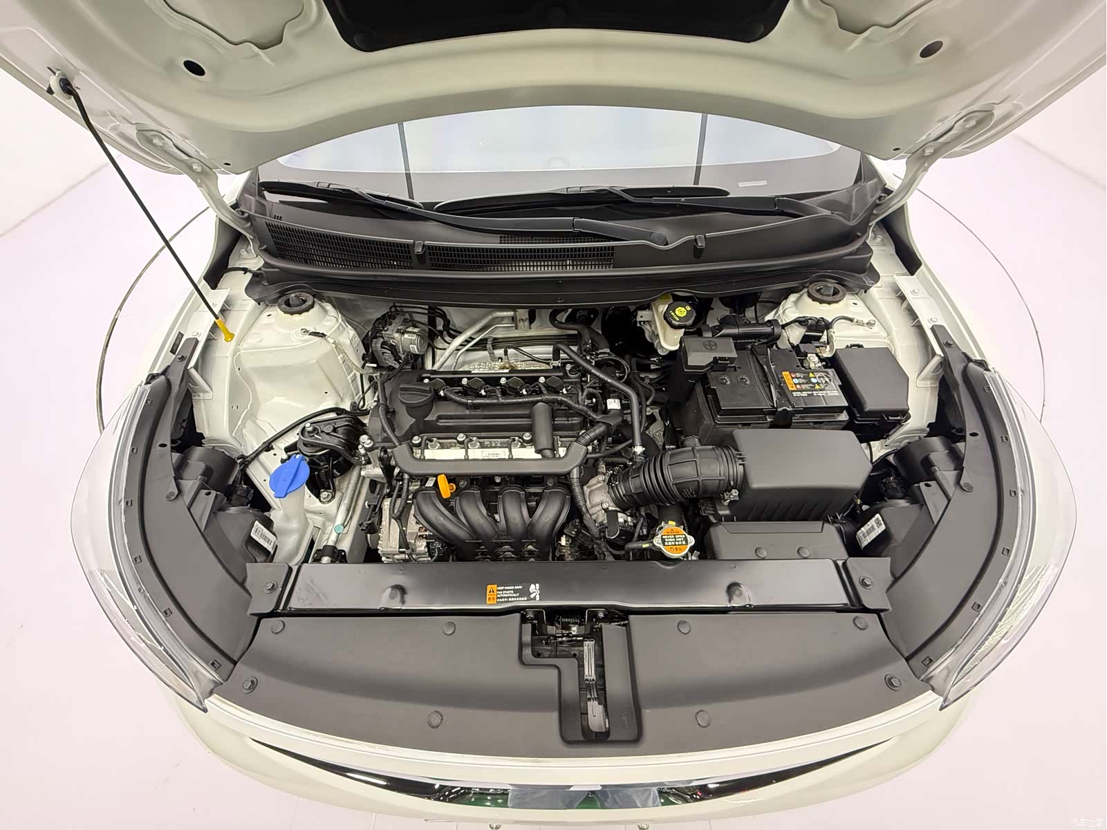 Kia KX1, 2022 8