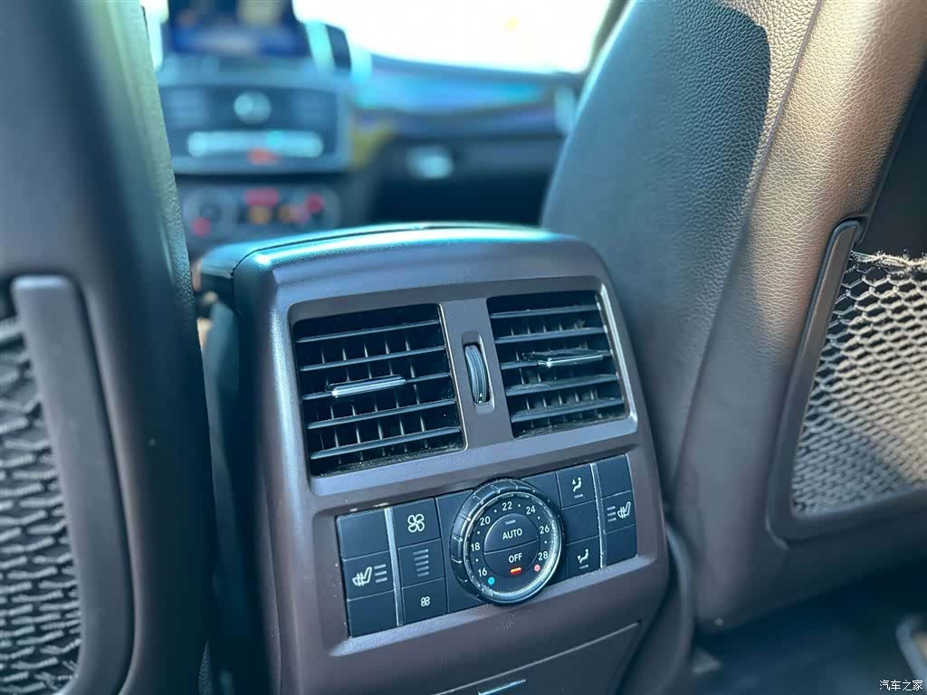 Mercedes-Benz GLS, 2018 13