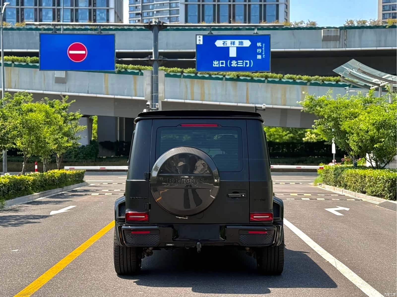 Mercedes-Benz G-Class, 2023 8
