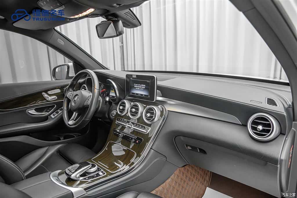 Mercedes-Benz GLC, 2019 14