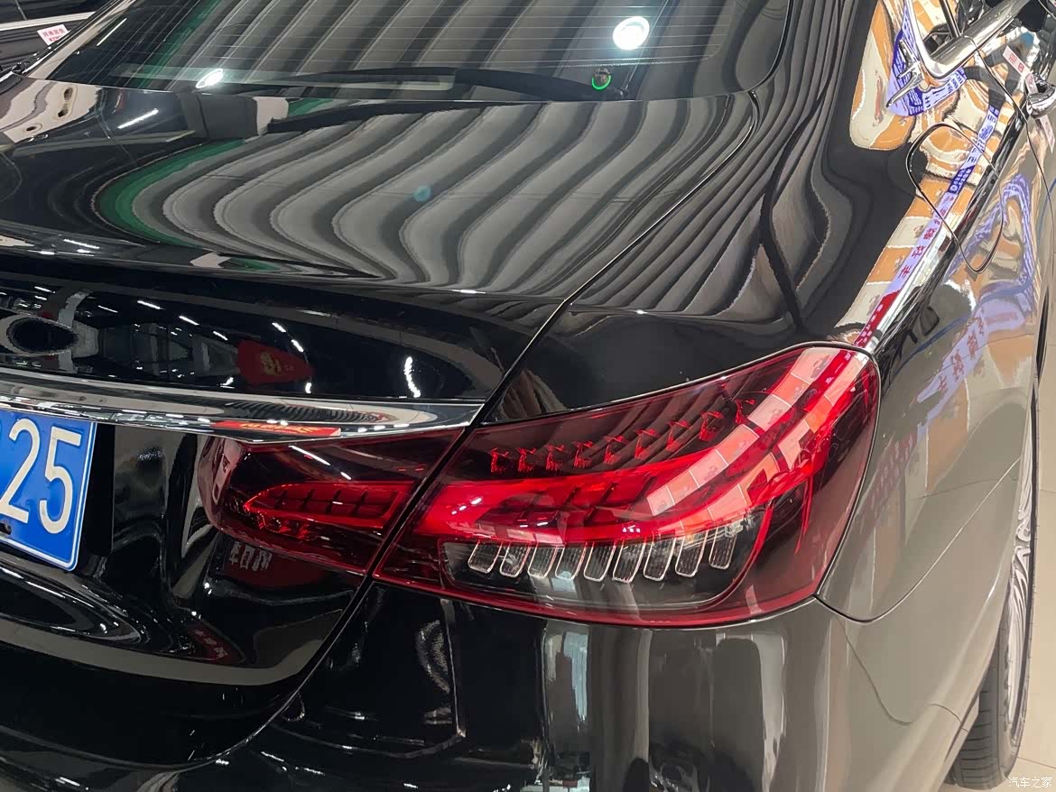 Mercedes-Benz E-Class, 2023 17