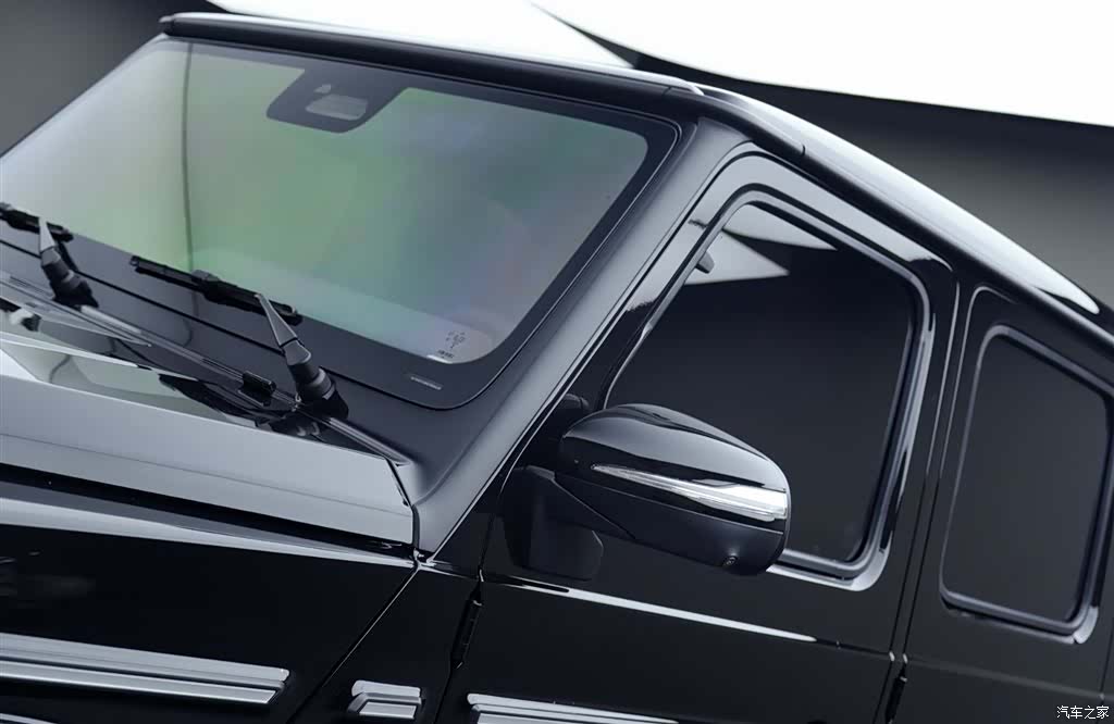 Mercedes-Benz G-Class, 2026 7