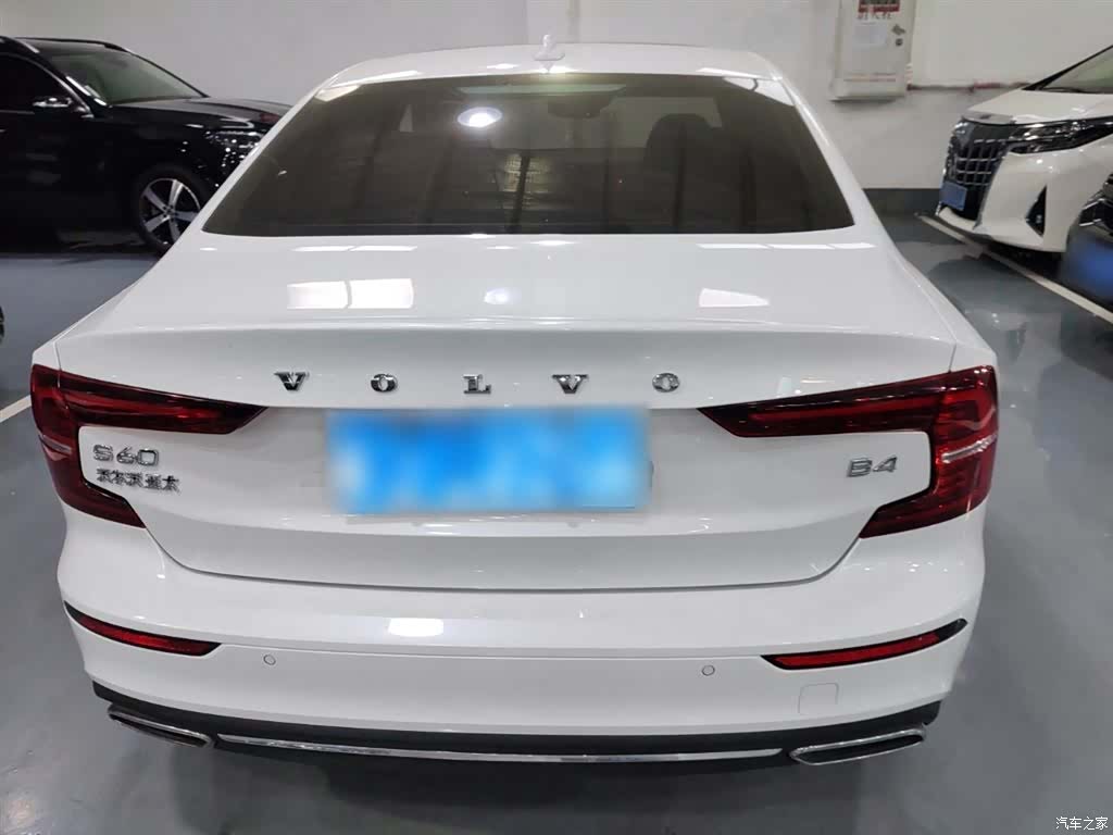 Volvo S60, 2022 4