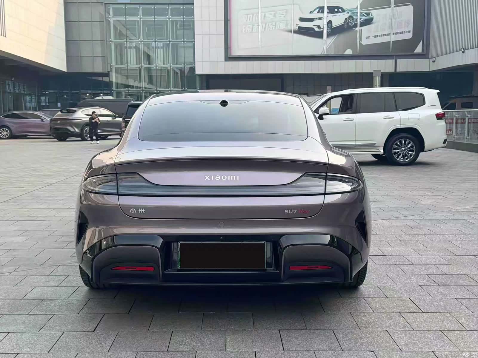 Xiaomi SU7, 2025 11