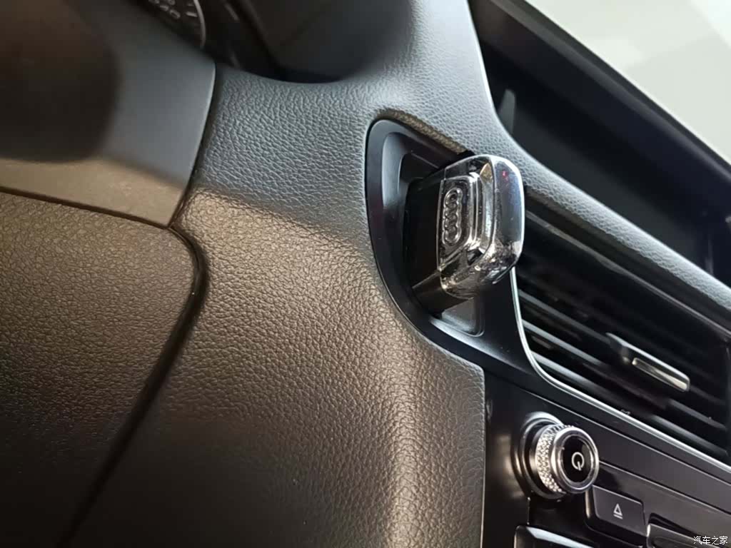 Audi Q5, 2018 9