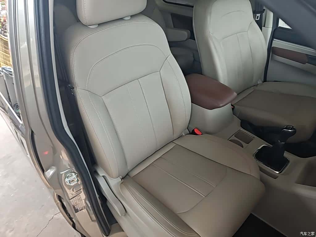 DongFeng M5, 2020 25
