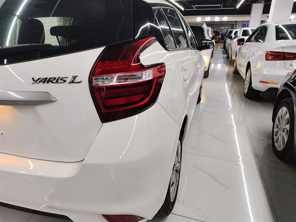 Toyota YARiS L Zhixuan