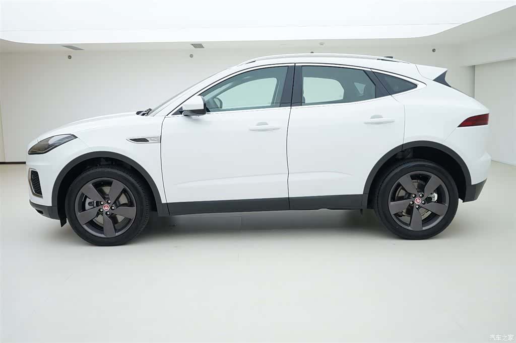 Land Rover E-PACE, 2024 3