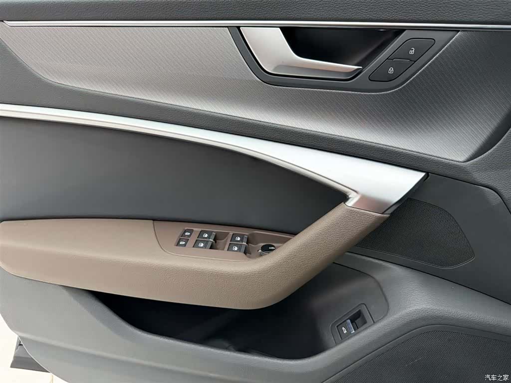 Audi A7L, 2023 21