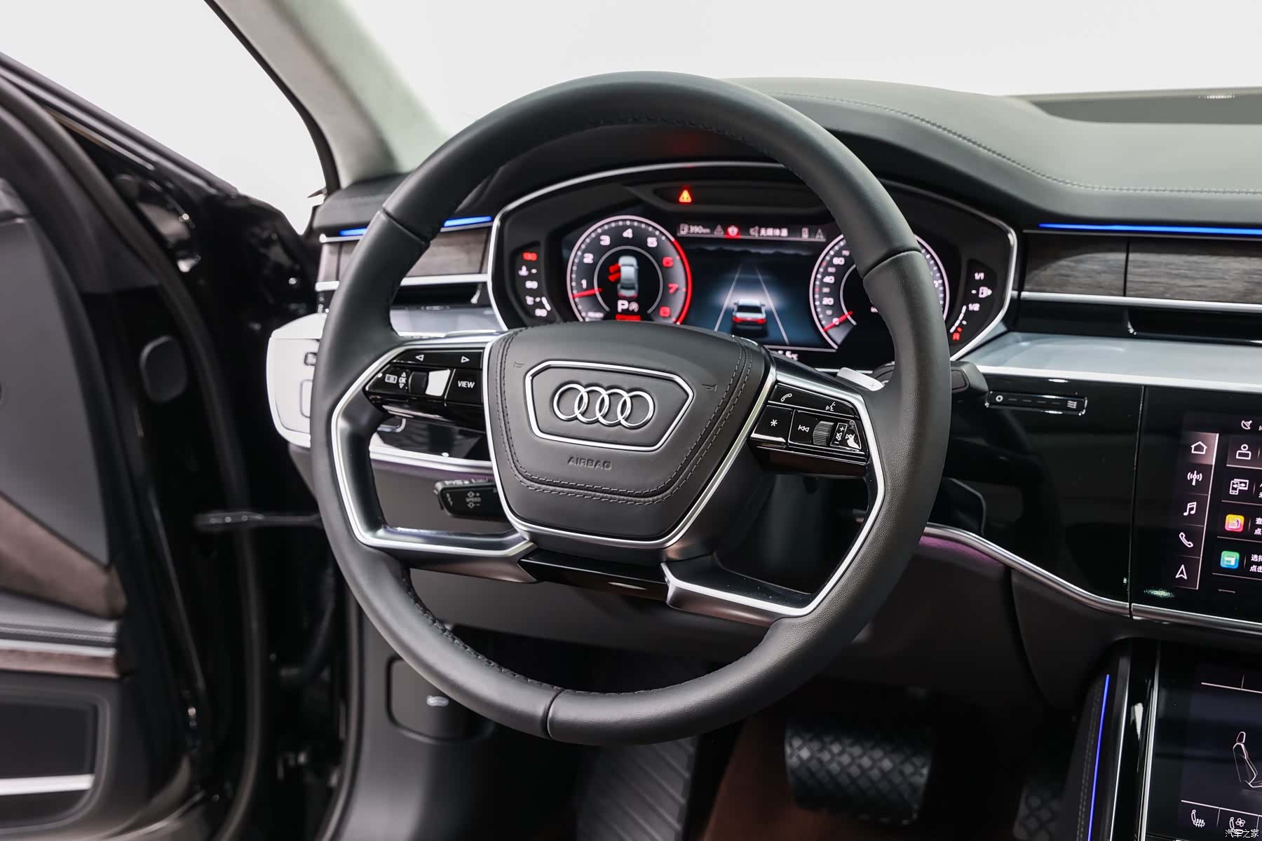 Audi A8L, 2025 19
