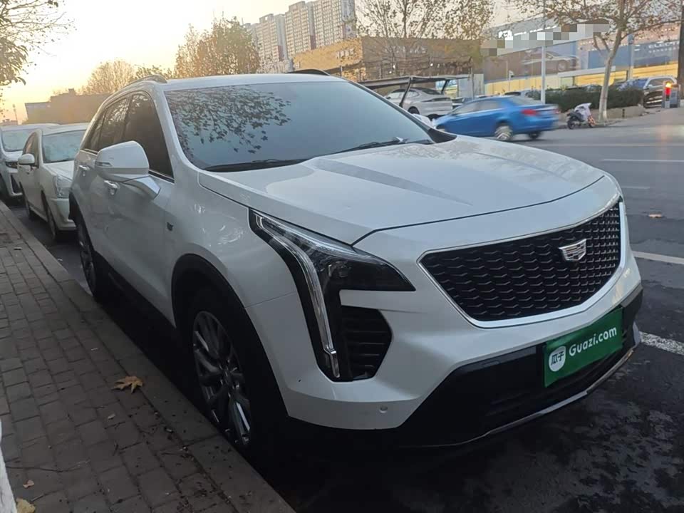 Cadillac XT4