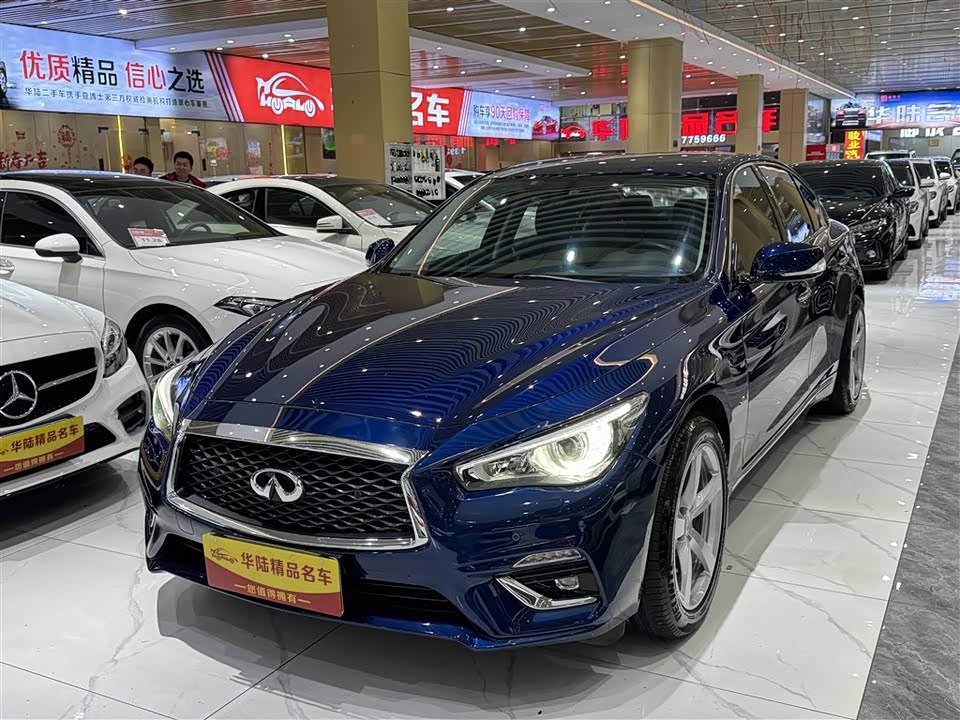 Infiniti Q50L