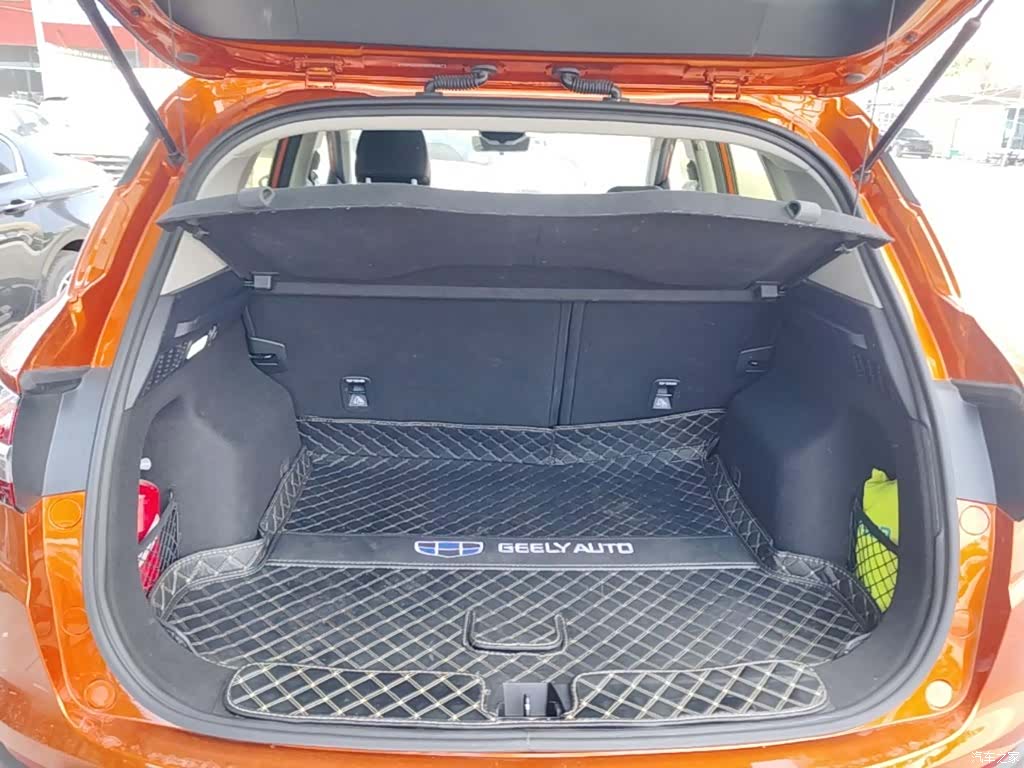 Geely Coolray, 2020 19