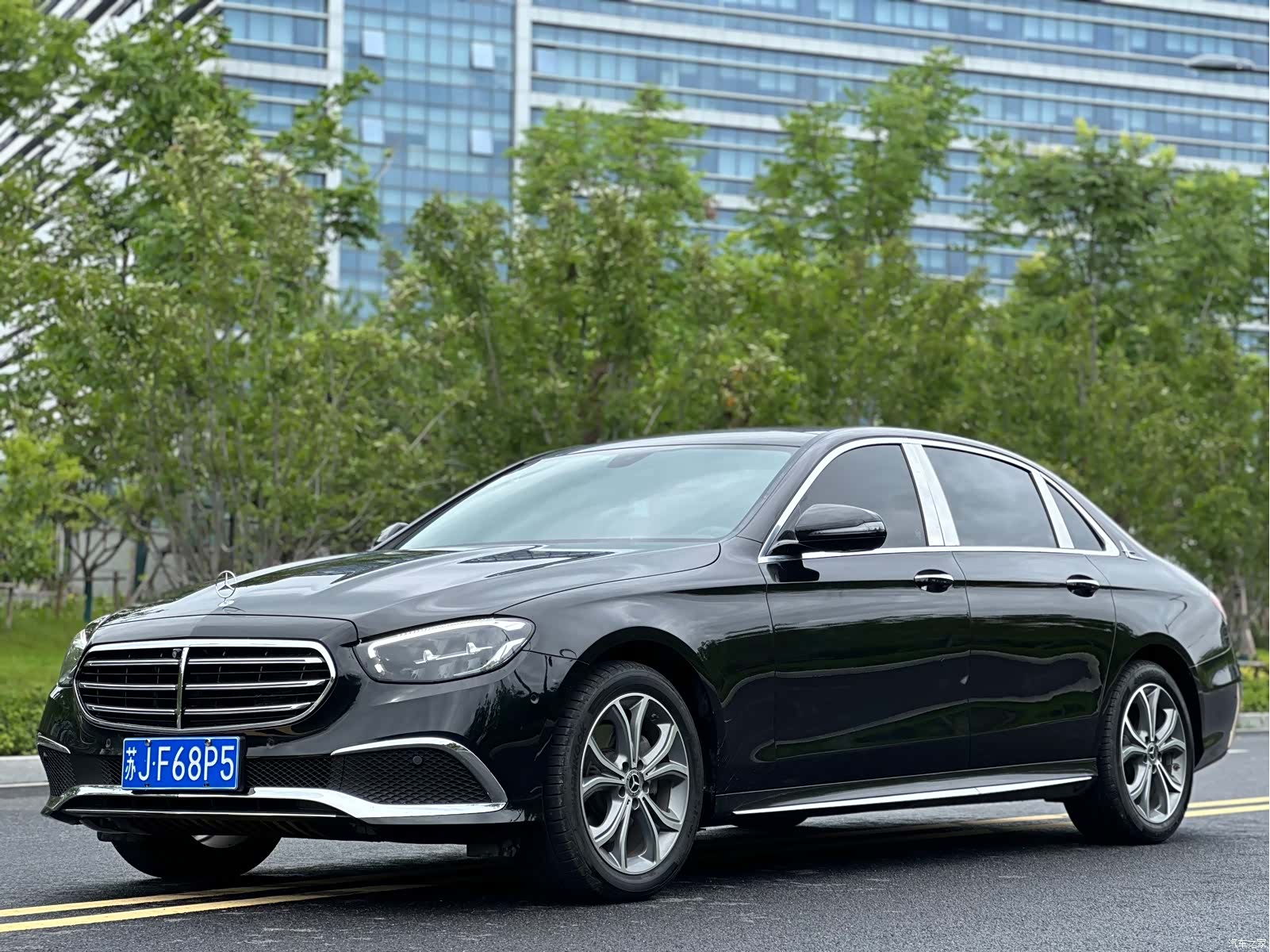 Mercedes-Benz E-Class, 2020 1