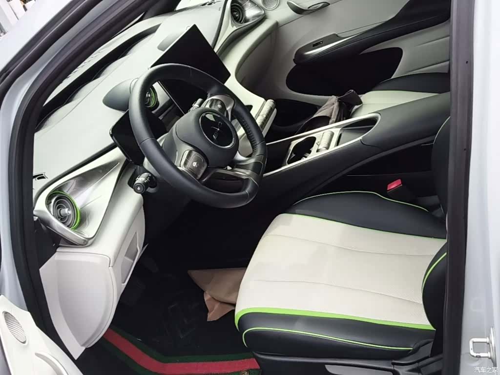 BYD Dolphin, 2022 15
