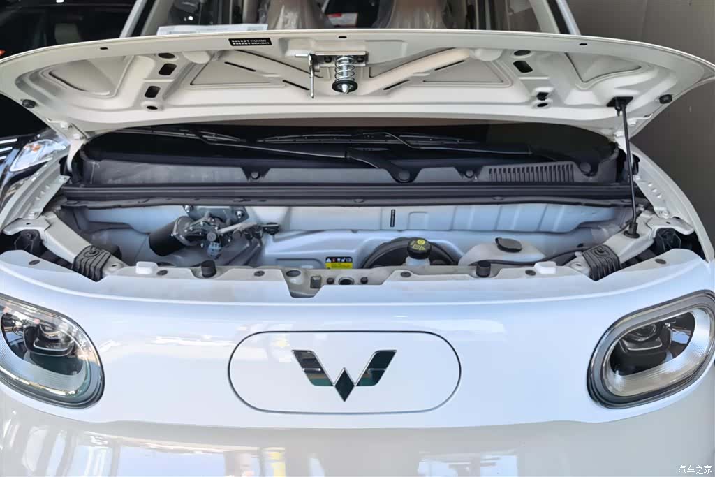 Wuling MINIEV, 2026 10