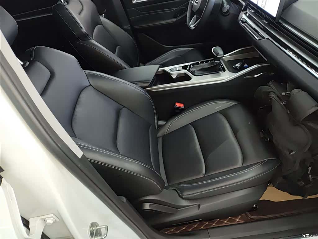 Geely Emgrand, 2024 20