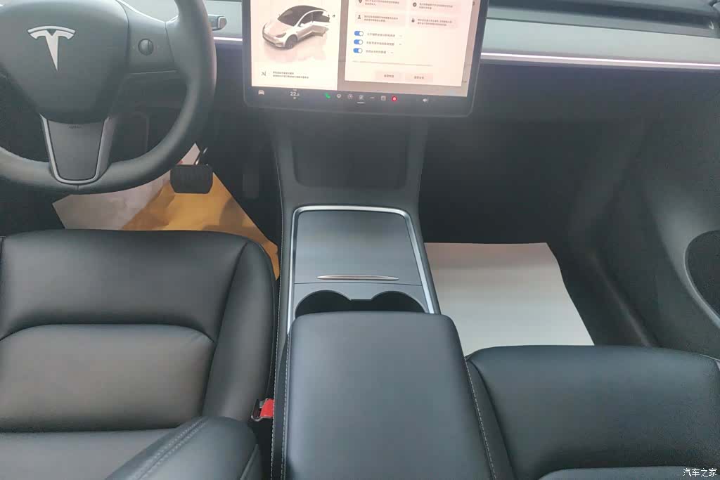 Tesla Model Y, 2024 16