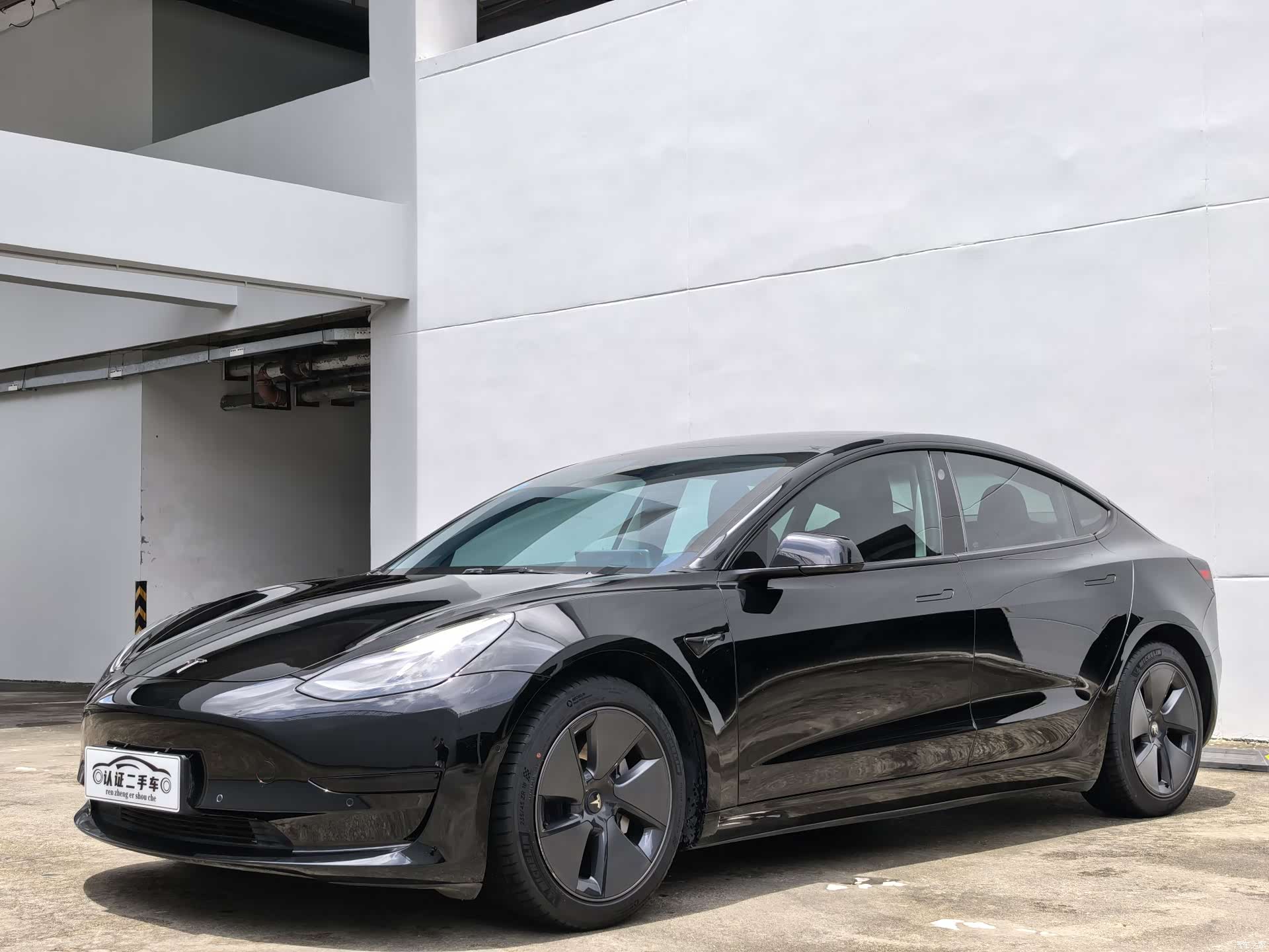 Tesla Model 3, 2021 1