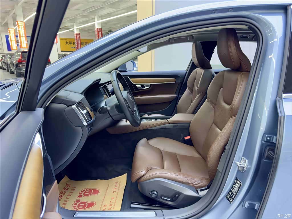 Volvo S90, 2019 все фото