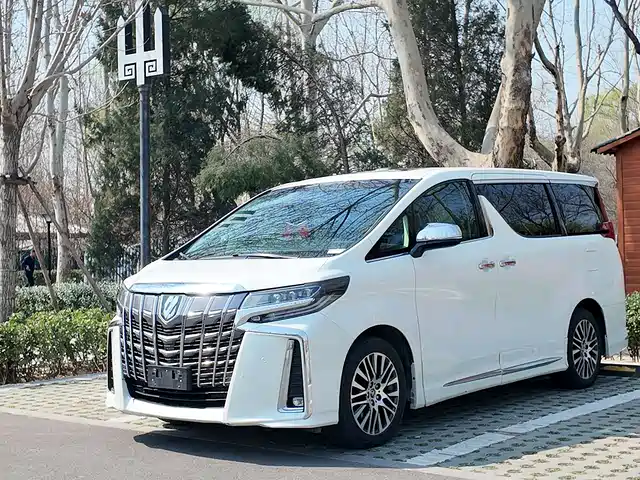 Toyota Alphard 2017 — купить из Китая под заказ