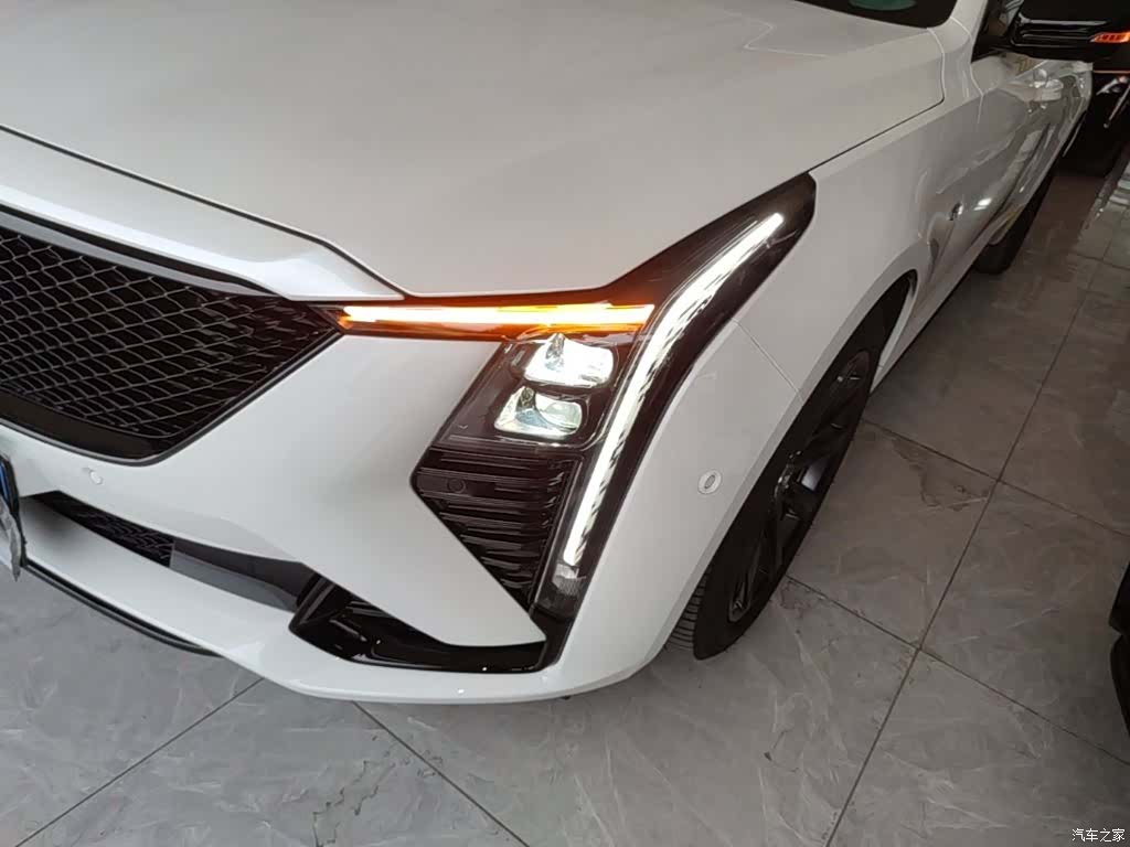 Cadillac CT5, 2025 24