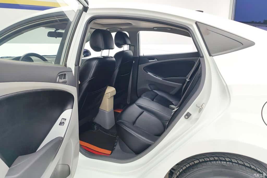 Hyundai GLS, 2016 11