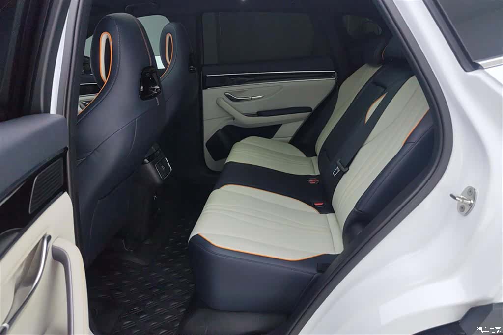 BYD Song, 2024 11